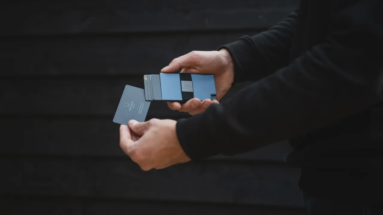 Ekster holland technológiai lifestyle‑márka
