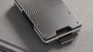 Aviator Ti Horizon Wallet: titánba öntött prémium